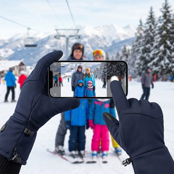 jhg44-dual-sided-heated-gloves-touchscreen-skiing JHG44 dual-sided heated gloves with touchscreen compatibility for taking photos while skiing